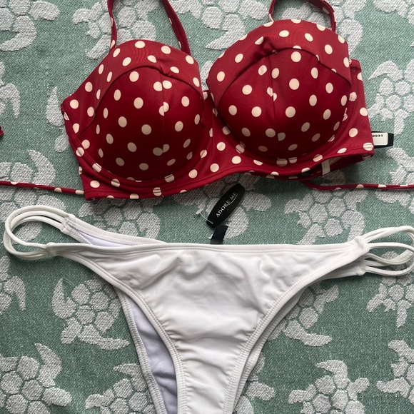 NWT Two Piece Bikini Set Adore me 32DD  Bikini Bra top/ XL White Bikini Bottoms - Picture 5 of 13